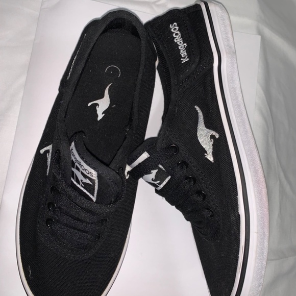 CHECK DESCRIPTION -- KANGAROOS SNEAKERS - Picture 3 of 4